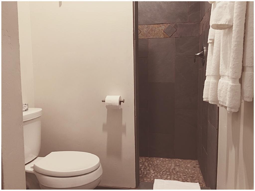 פארקר Harbour Inn מראה חיצוני תמונה